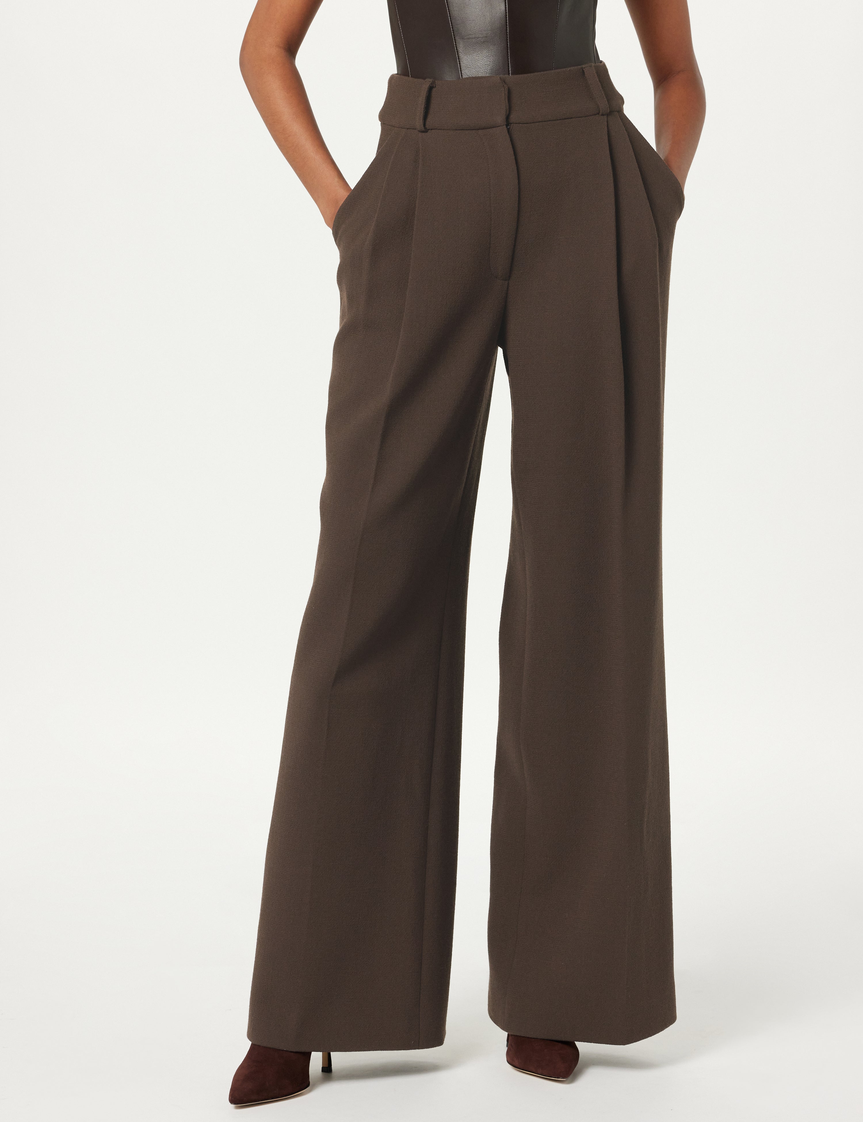 Deep Pleated Pant