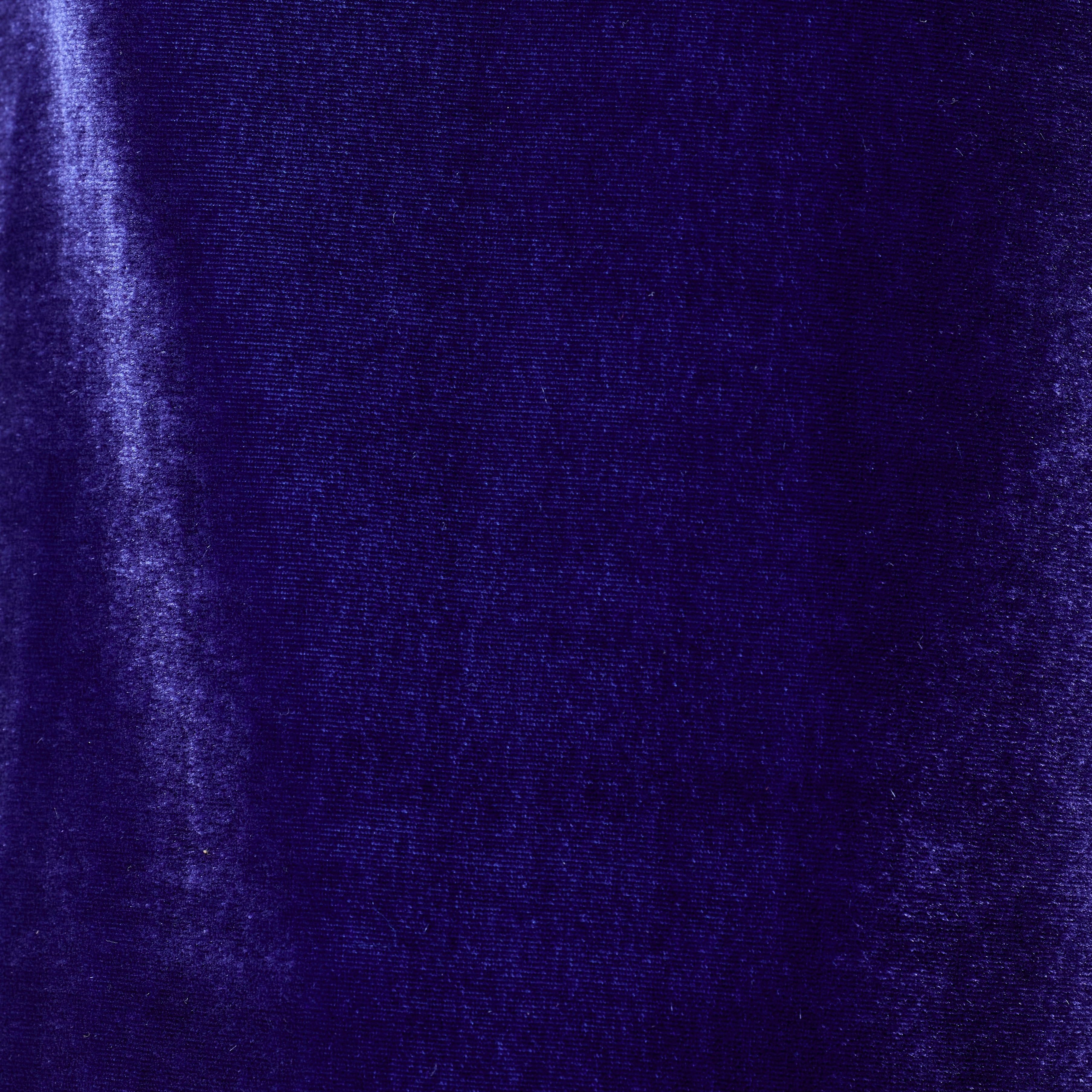 SB Peak Lapel Velvet Blazer